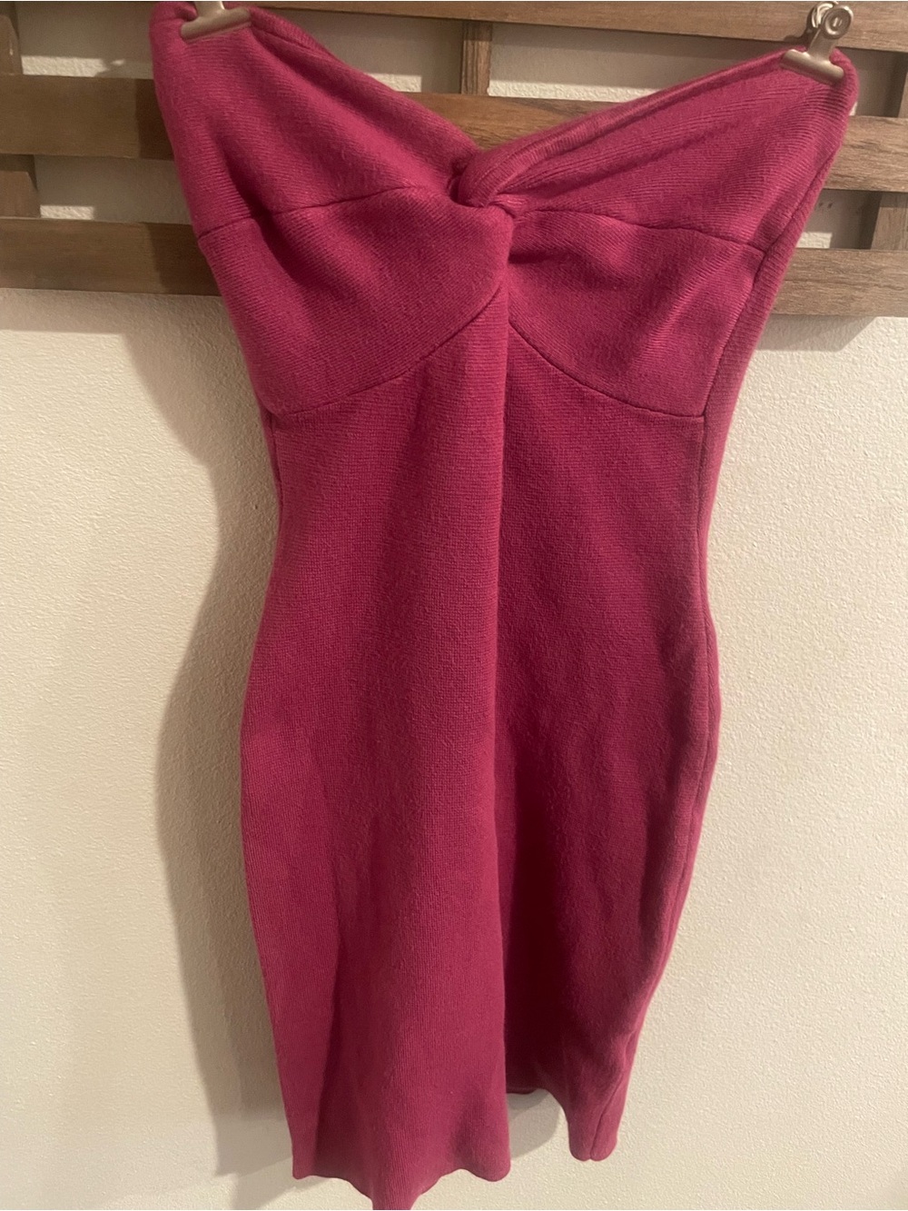 Abercrombie & Fitch Strapless Twist-Front Magenta Sheath Dress Size Small
